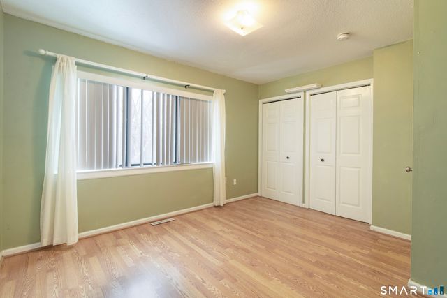 255 Monticello Drive 255, Branford, CT 06405