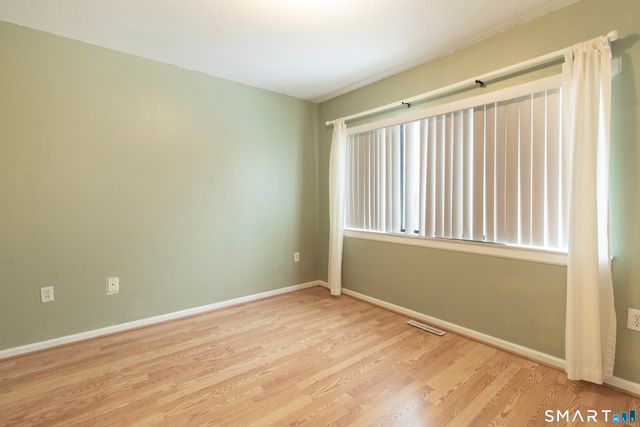 255 Monticello Drive 255, Branford, CT 06405