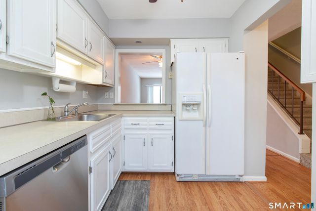 255 Monticello Drive 255, Branford, CT 06405