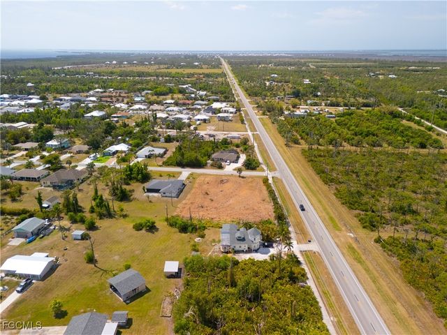 5500 Stringfellow RD, St James City, FL 33956