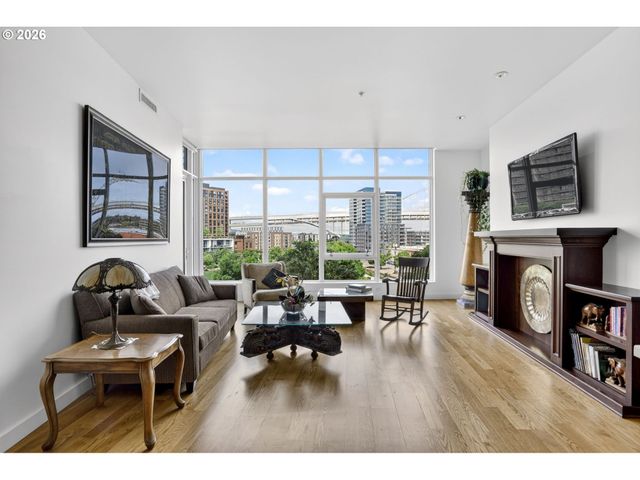 949 Nw OVERTON St 512, Portland, OR 97209