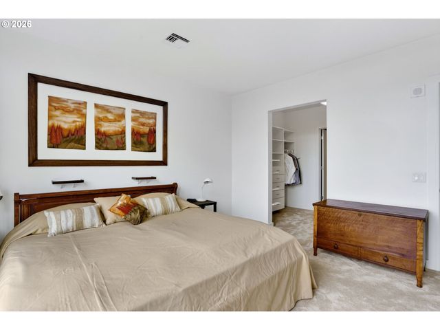 949 Nw OVERTON St 512, Portland, OR 97209