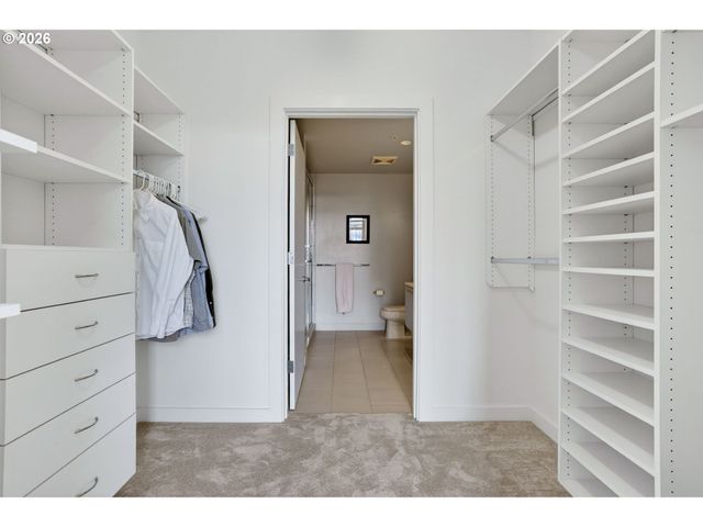 949 Nw OVERTON St 512, Portland, OR 97209