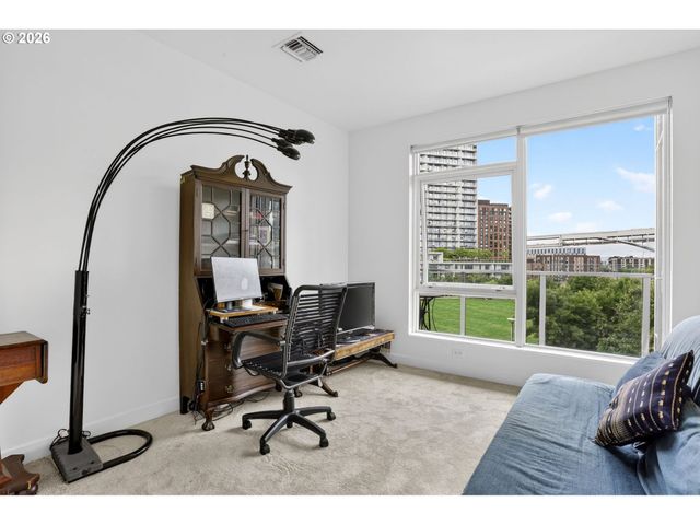 949 Nw OVERTON St 512, Portland, OR 97209