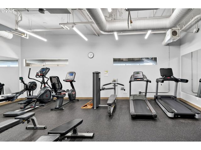 949 Nw OVERTON St 512, Portland, OR 97209