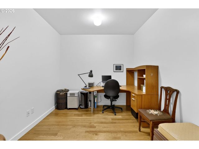 949 Nw OVERTON St 512, Portland, OR 97209
