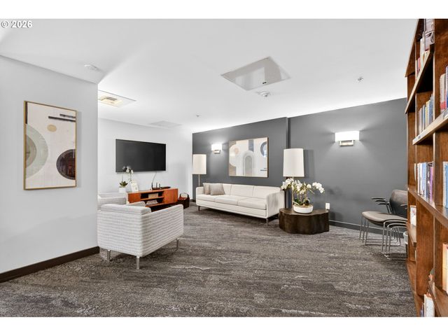 949 Nw OVERTON St 512, Portland, OR 97209