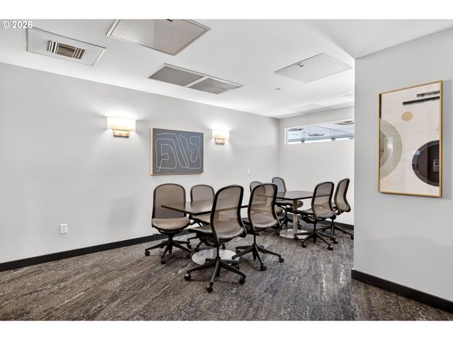 949 Nw OVERTON St 512, Portland, OR 97209