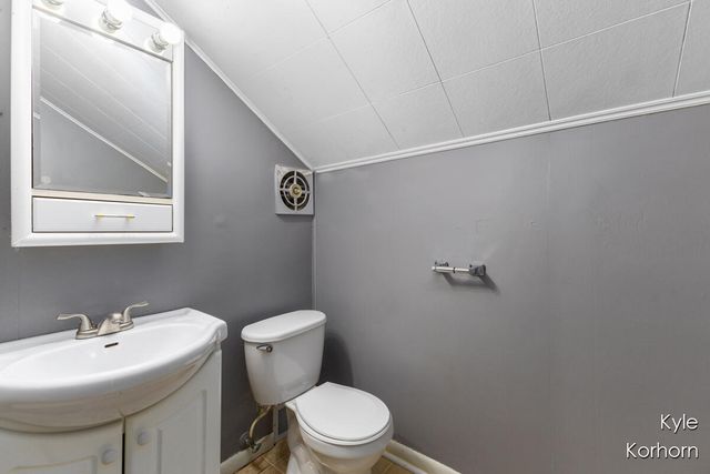 2126 Wyoming Avenue, Wyoming, MI 49519