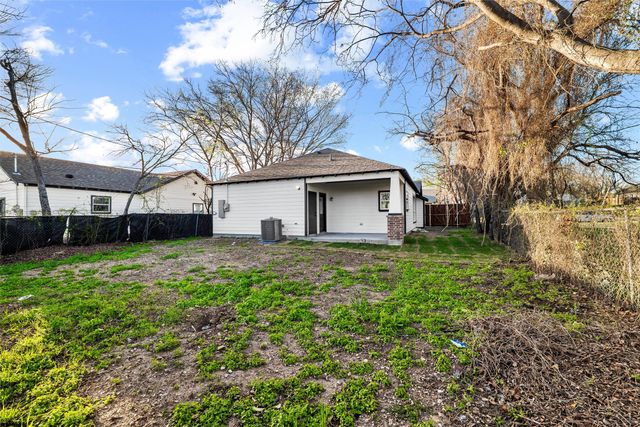 1315 Bessie Street, Fort Worth, TX 76104