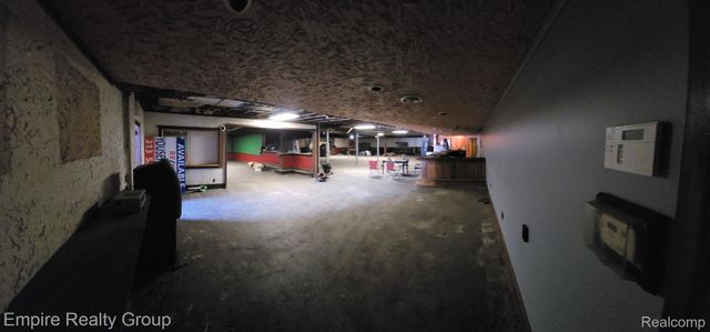 25621 ECORSE Road, Taylor, MI 48180