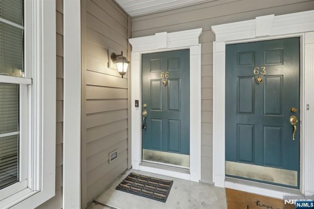 66 Lydia, Guttenberg, NJ 07093