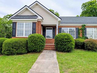 107 North Pointe Drive, Centerville, GA 31028