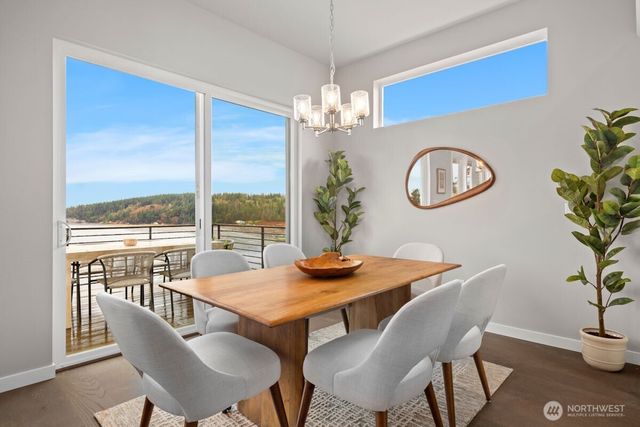 2218 Cleven Park Road, Camano Island, WA 98282