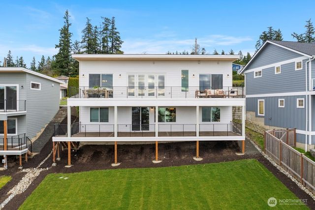 2218 Cleven Park Road, Camano Island, WA 98282