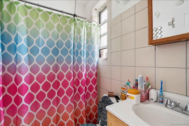 1034 Winthrop Street, Brooklyn, NY 11212