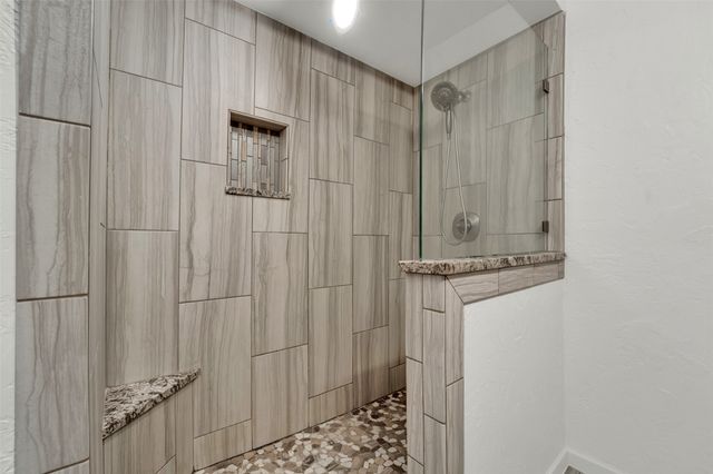 2114 Via Vista, Carrollton, TX 75006