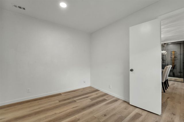 2114 Via Vista, Carrollton, TX 75006