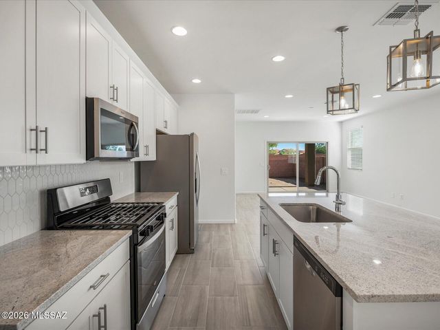 12700 N Fire Brand Street, Marana, AZ 85658