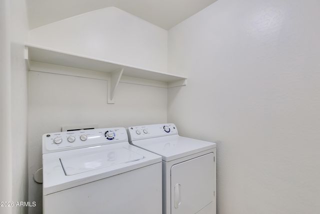 7738 W PIPESTONE Place, Phoenix, AZ 85035