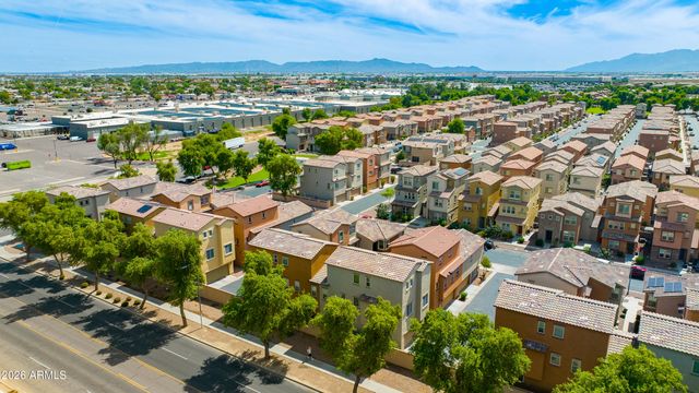 7738 W PIPESTONE Place, Phoenix, AZ 85035