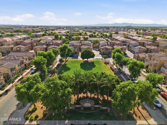 7738 W PIPESTONE Place, Phoenix, AZ 85035
