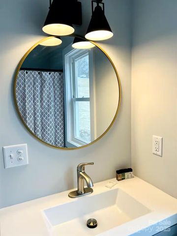 1061 Riverside Drive, Asheville, NC 28804