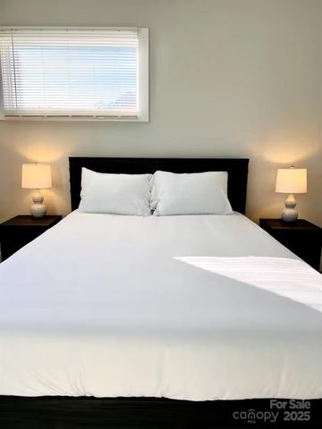 1061 Riverside Drive, Asheville, NC 28804