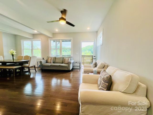 1061 Riverside Drive, Asheville, NC 28804