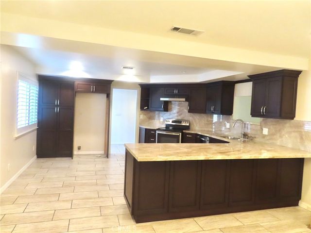 9872 Edmore, Sun Valley, CA 91352