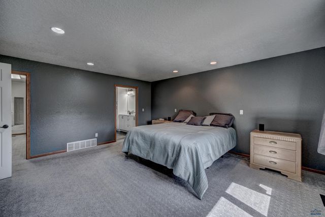 3459 WILLOWBEND RD, Rapid City, SD 57703