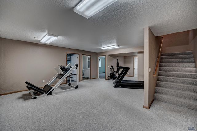 3459 WILLOWBEND RD, Rapid City, SD 57703