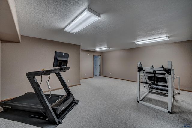 3459 WILLOWBEND RD, Rapid City, SD 57703