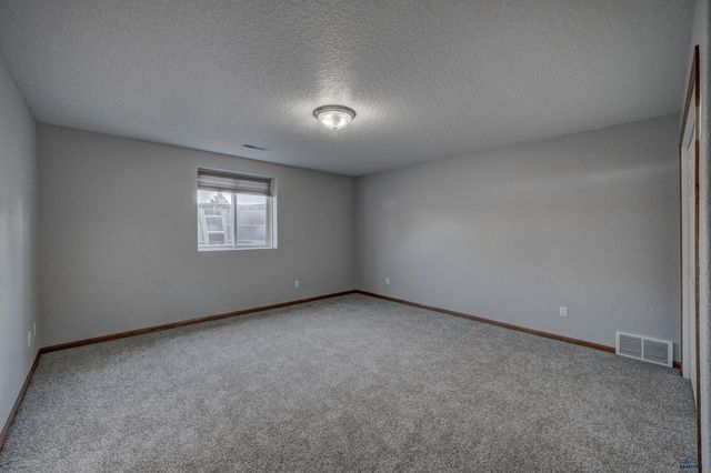 3459 WILLOWBEND RD, Rapid City, SD 57703