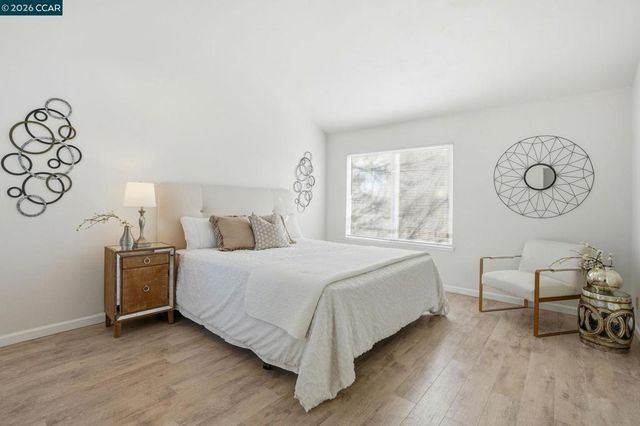 1255 Detroit Ave 3, Concord, CA 94520