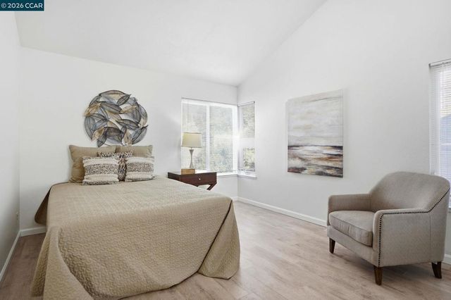 1255 Detroit Ave 3, Concord, CA 94520