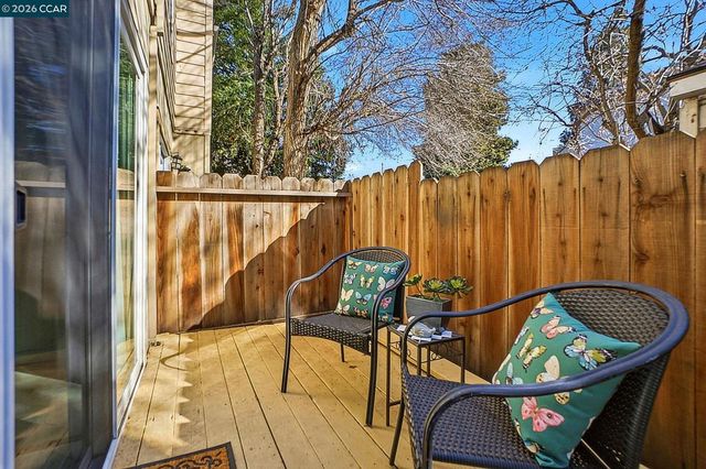 1255 Detroit Ave 3, Concord, CA 94520