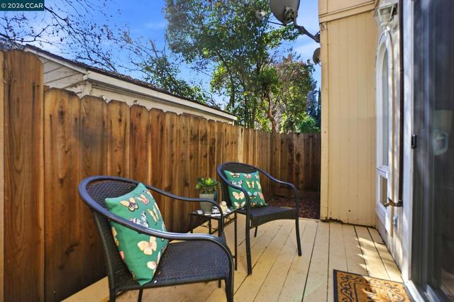 1255 Detroit Ave 3, Concord, CA 94520