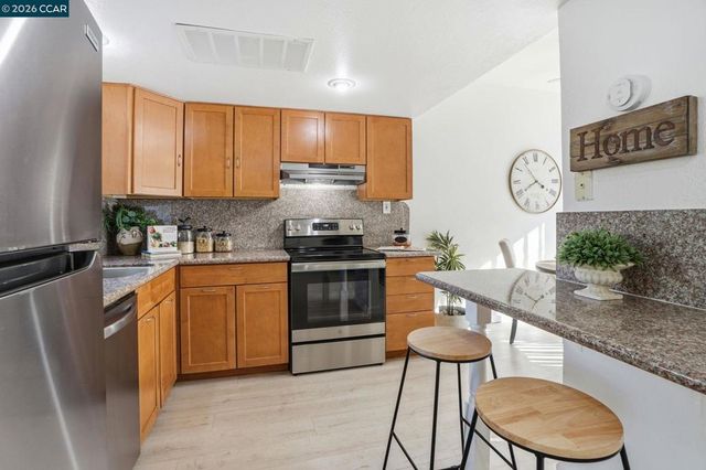 1255 Detroit Ave 3, Concord, CA 94520