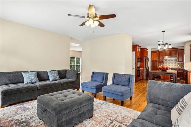 2125 Melrose Trace, Cumming, GA 30041