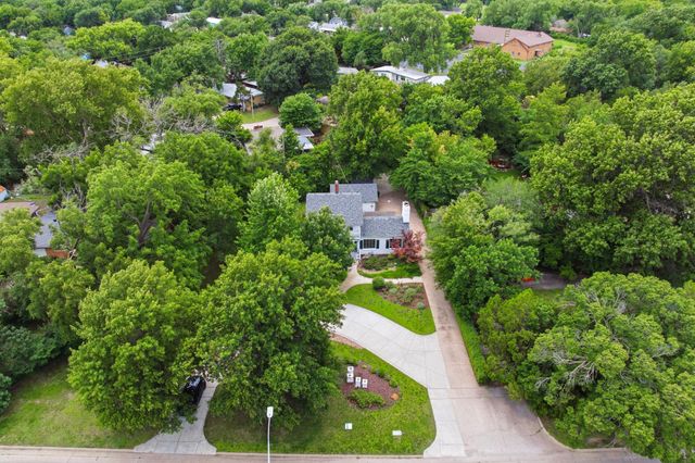 2313 S George Washington Boulevard, Wichita, KS 67218