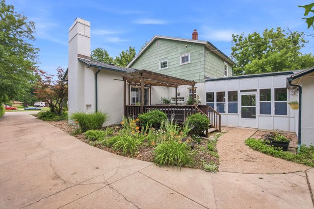 2313 S George Washington Boulevard, Wichita, KS 67218