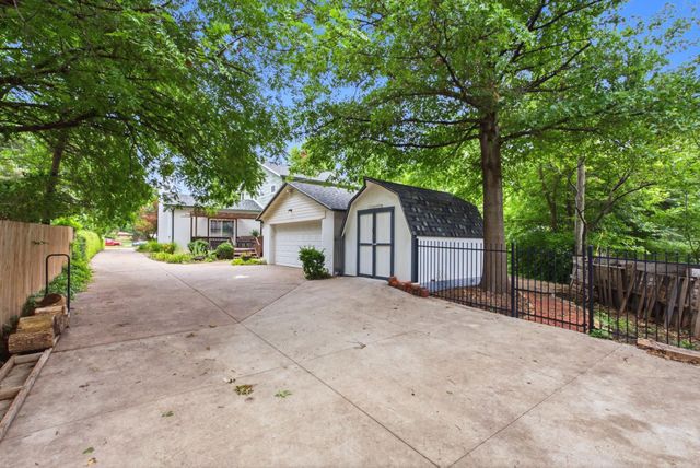 2313 S George Washington Boulevard, Wichita, KS 67218