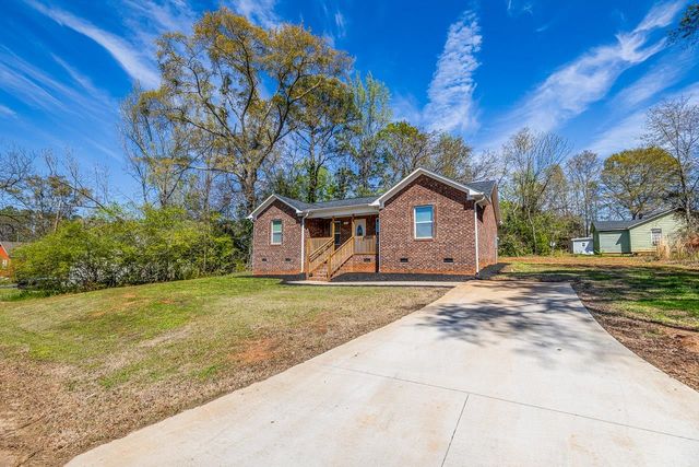 721 Gist Street, Woodruff, SC 29388