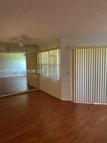 901 SW 128th Avenue 414E, Pembroke Pines, FL 33027