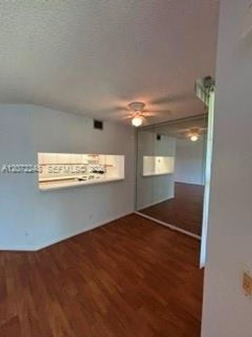 901 SW 128th Avenue 414E, Pembroke Pines, FL 33027