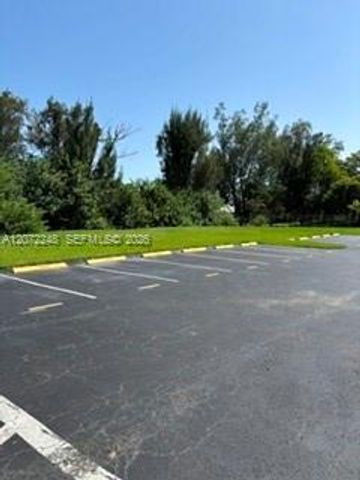 901 SW 128th Avenue 414E, Pembroke Pines, FL 33027