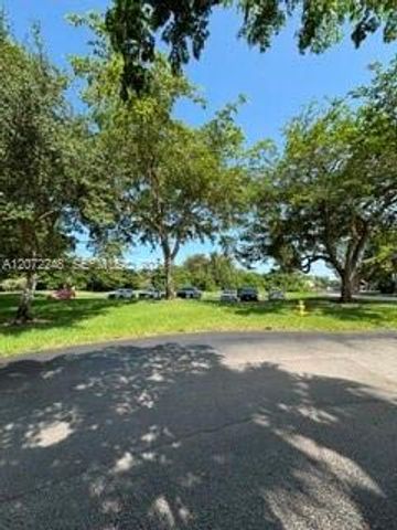 901 SW 128th Avenue 414E, Pembroke Pines, FL 33027