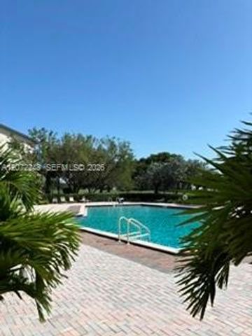 901 SW 128th Avenue 414E, Pembroke Pines, FL 33027