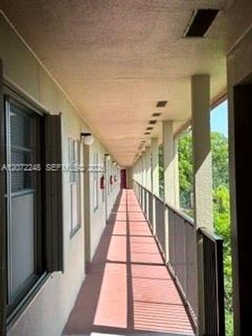 901 SW 128th Avenue 414E, Pembroke Pines, FL 33027